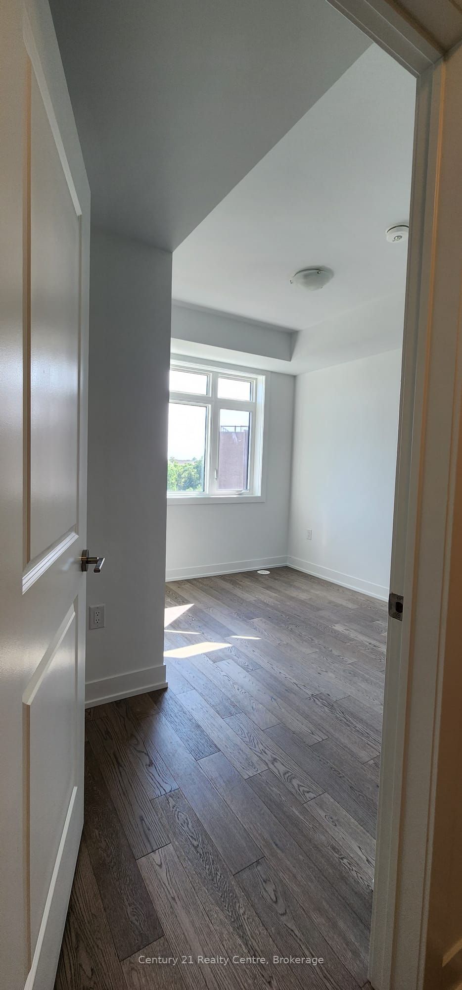 MLS #W12381457 image #10