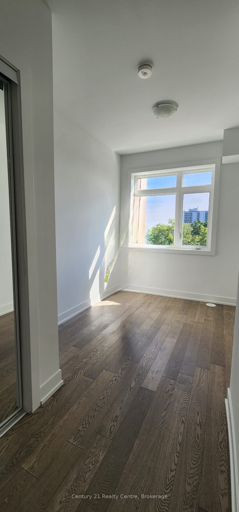 MLS #W12381457 image #15