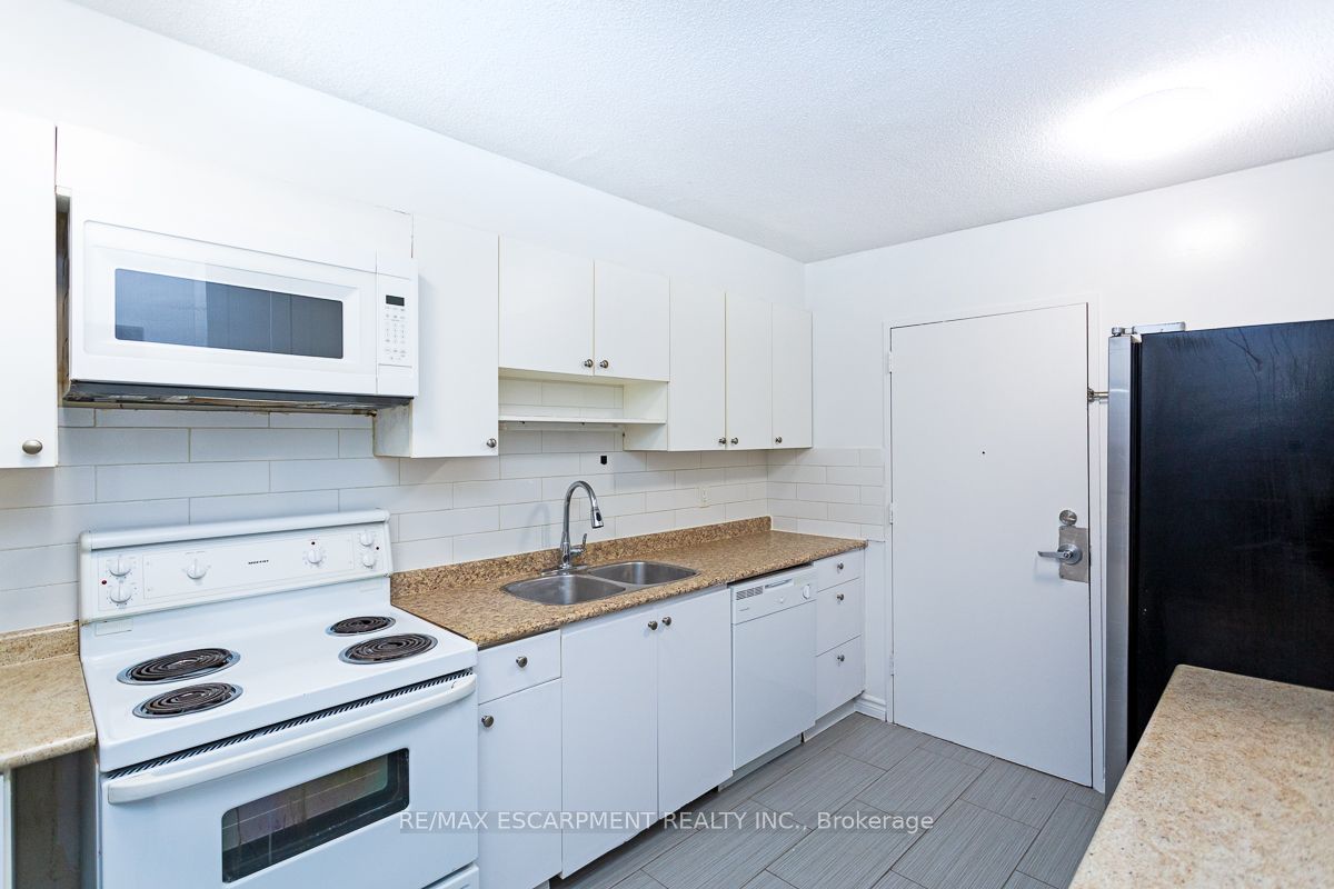 MLS #W12381594 image #11