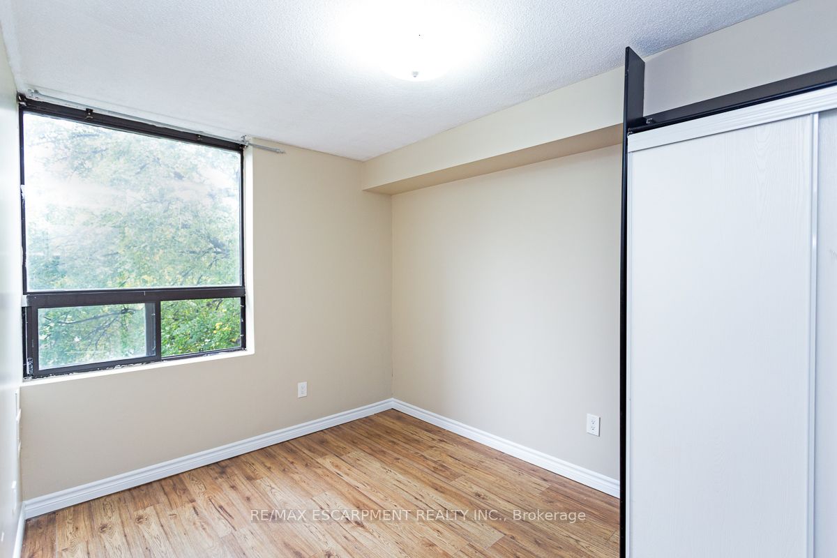 MLS #W12381594 image #13