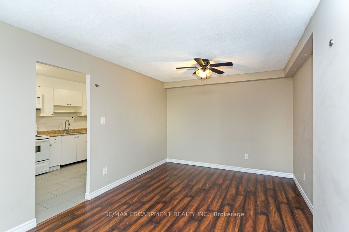 MLS #W12381594 image #5