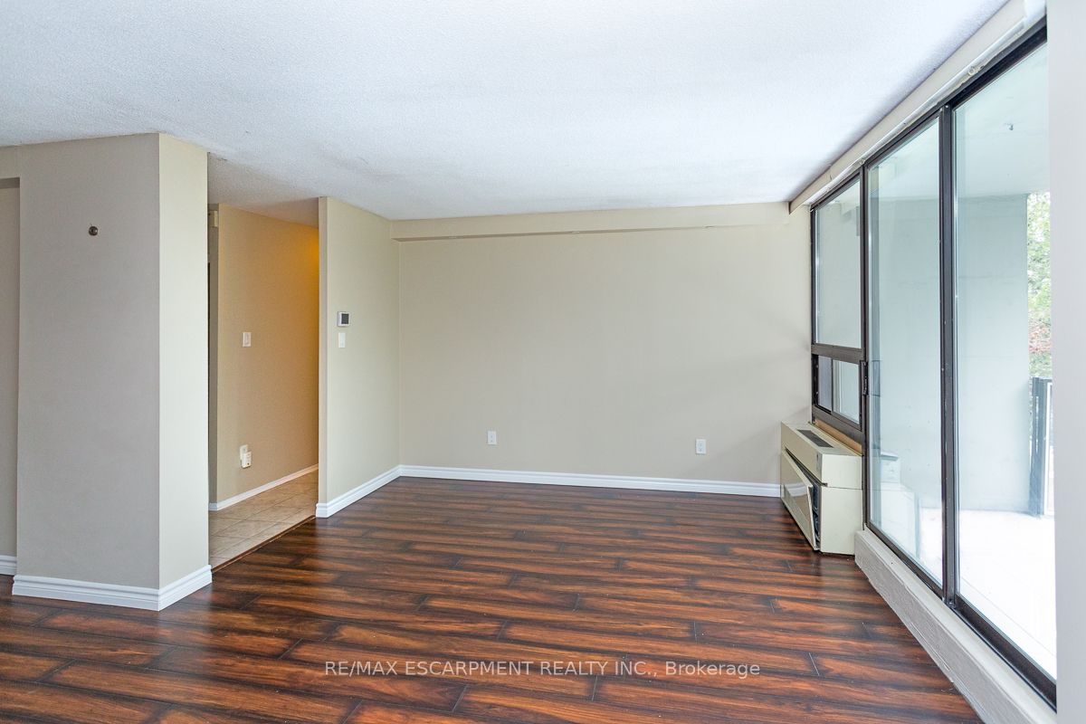 MLS #W12381594 image #9