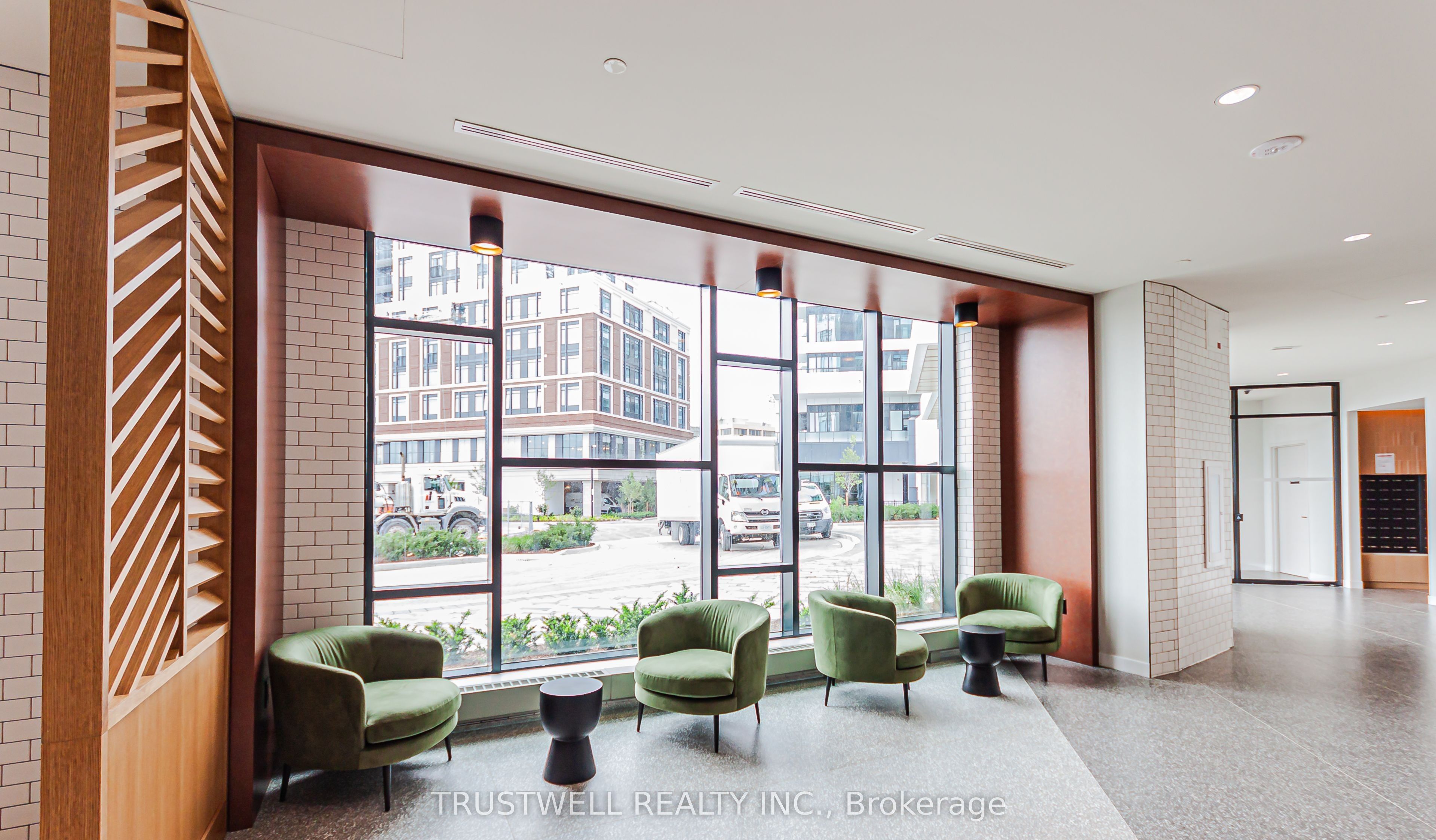 MLS #W12381656 image #11