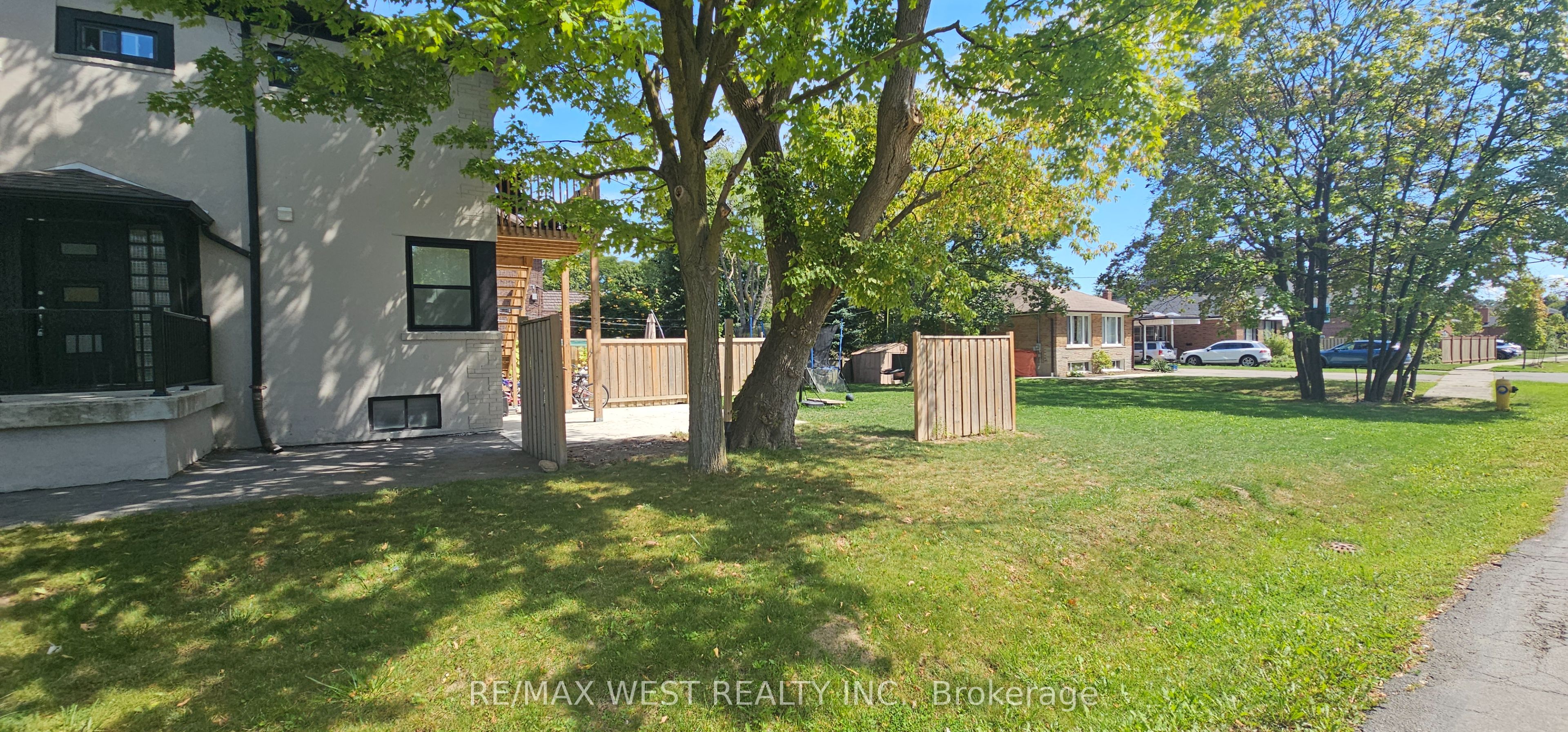 MLS #W12381917 image #1