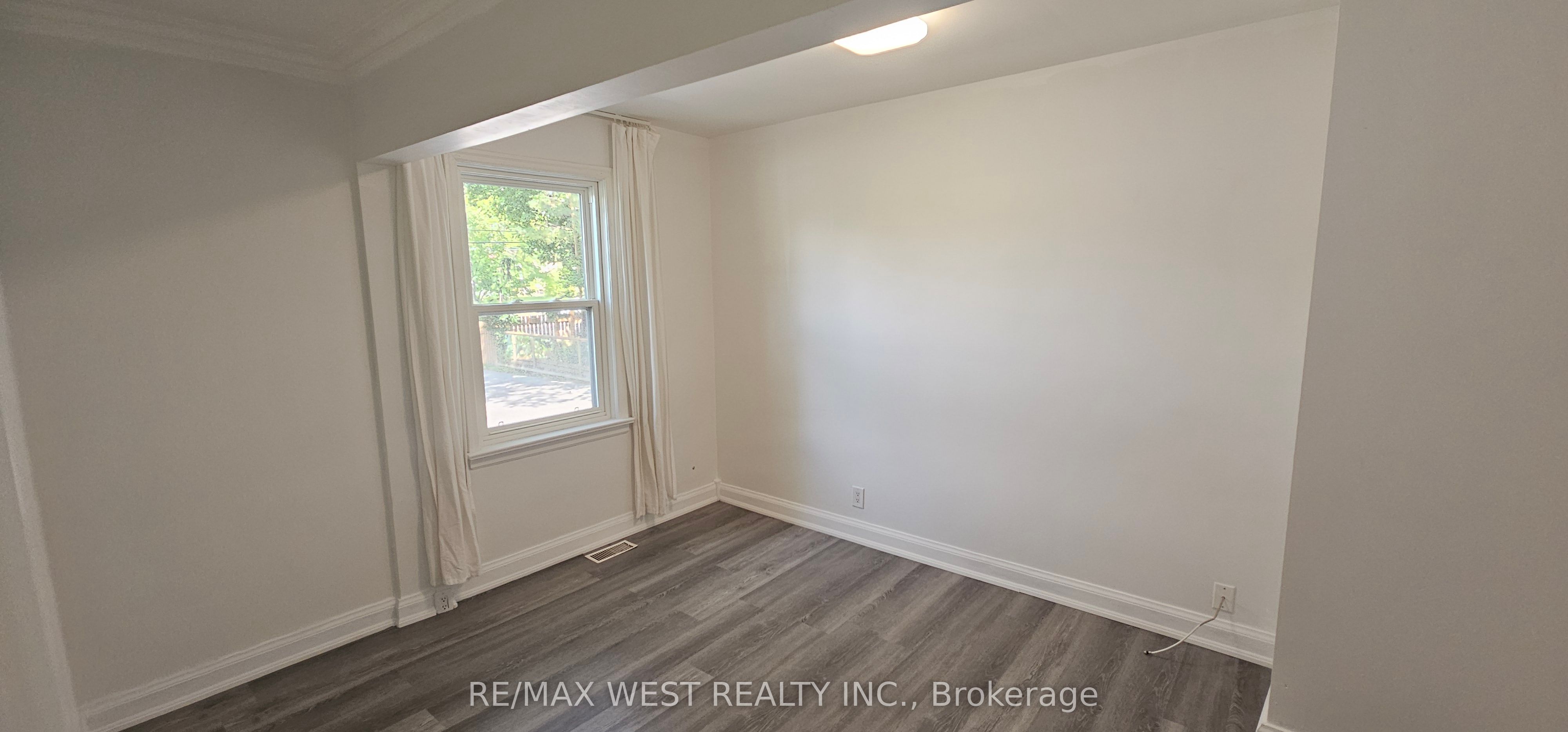 MLS #W12381917 image #10