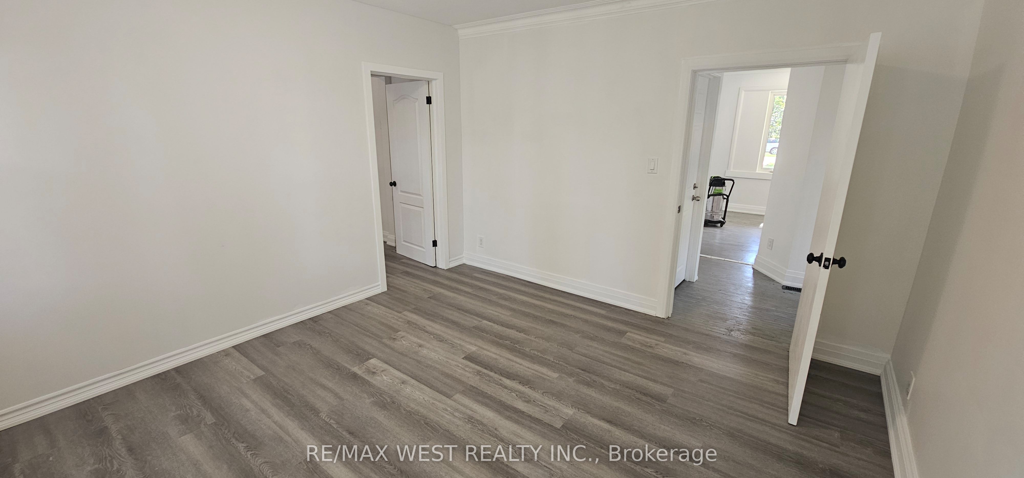 MLS #W12381917 image #9