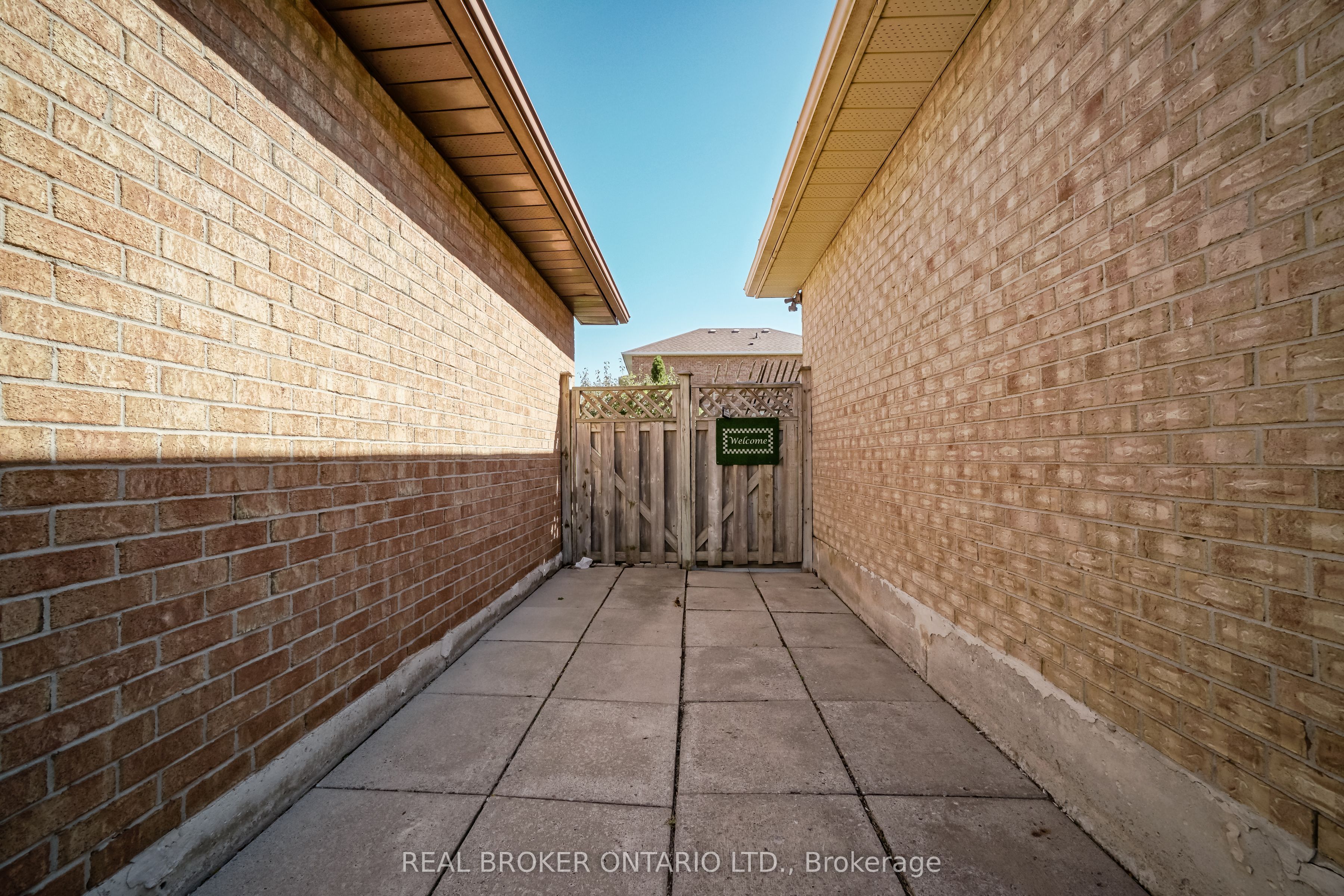 MLS #W12381931 image #3