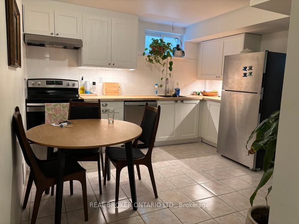 MLS #W12381931 image #8