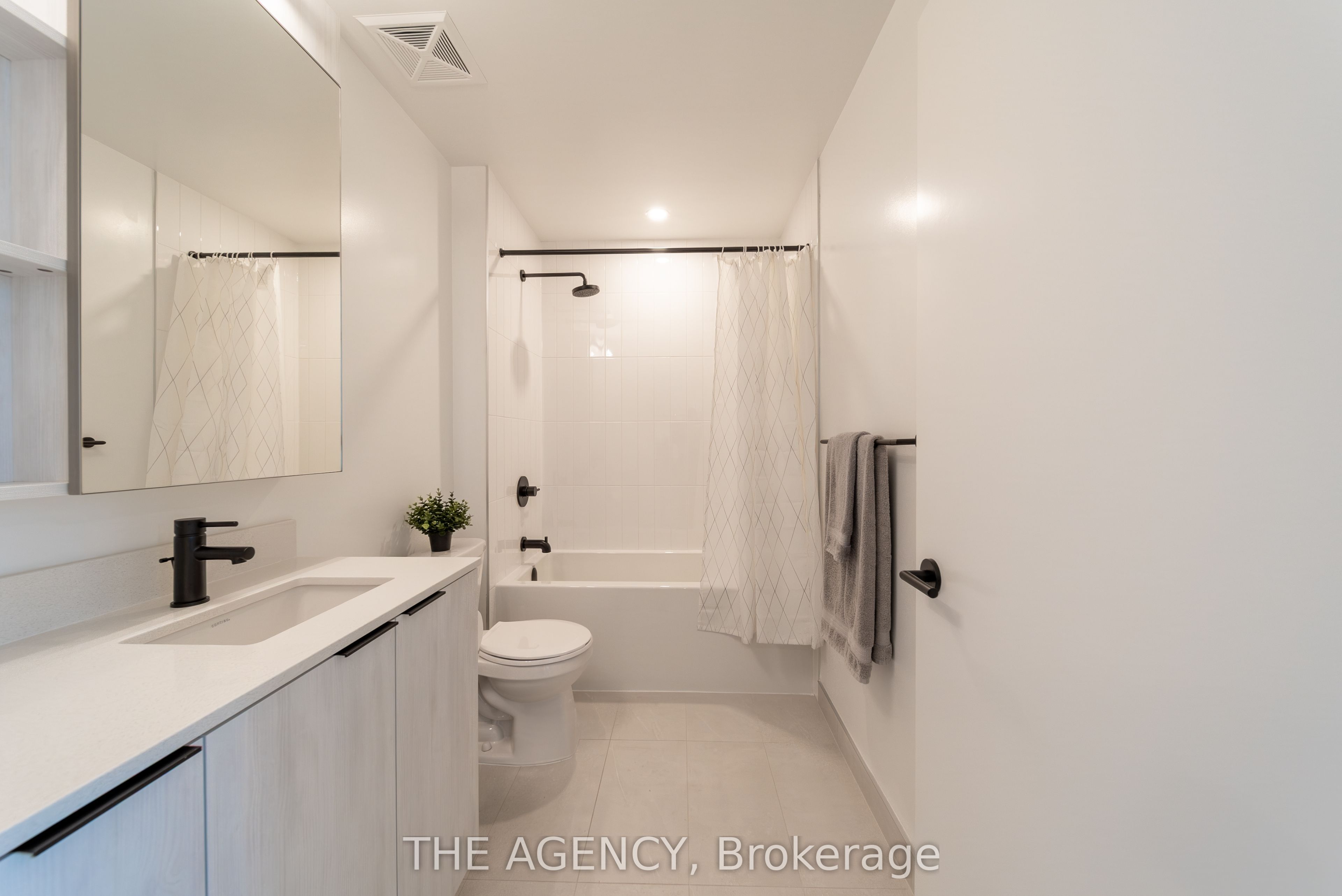 MLS #W12382109 image #10