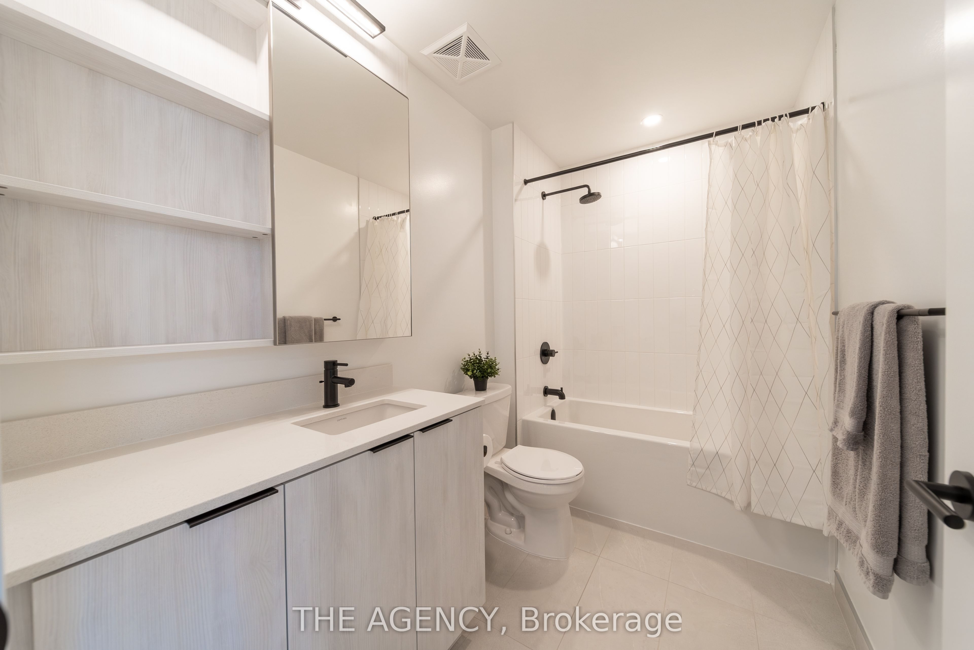 MLS #W12382109 image #11