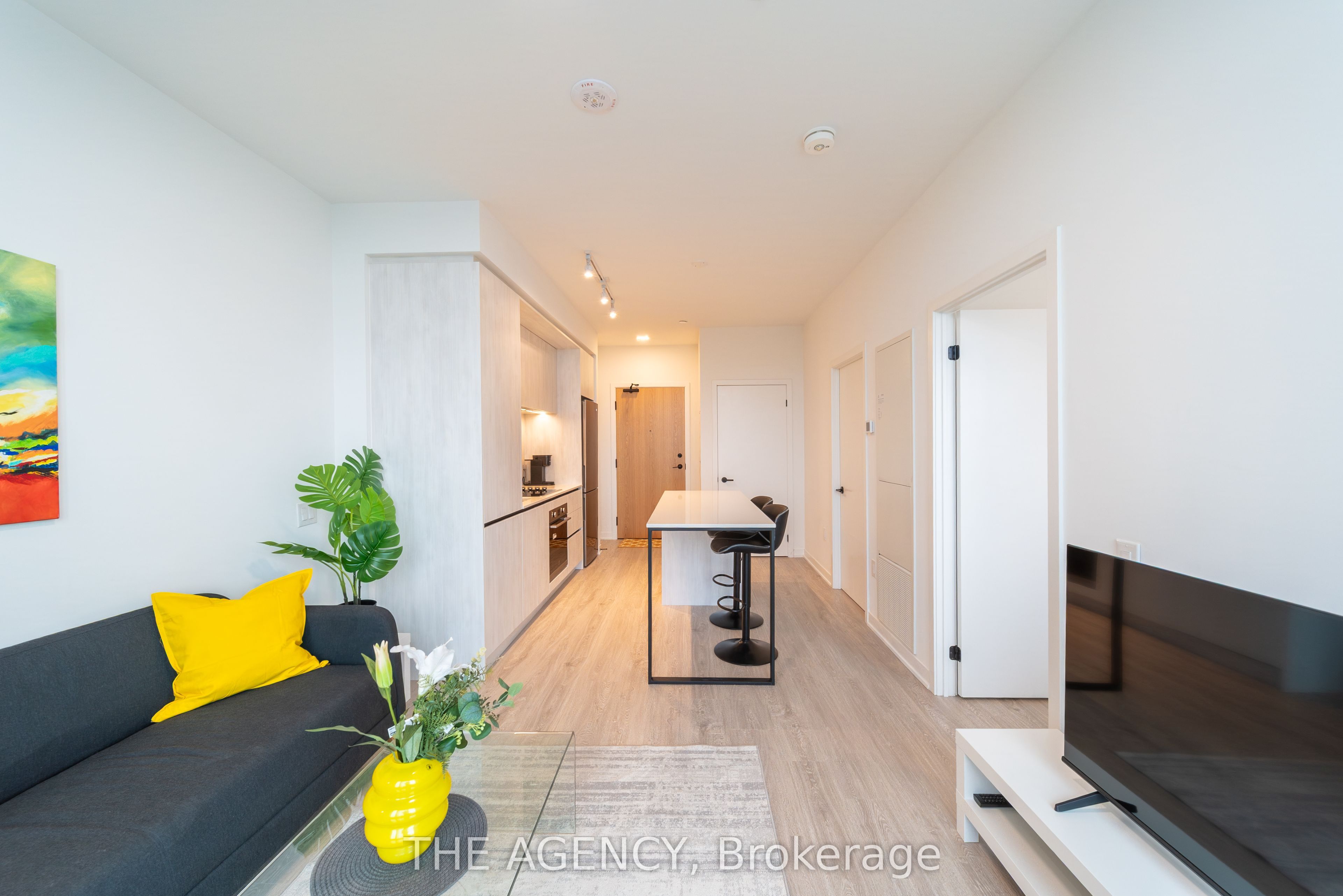 MLS #W12382109 image #5