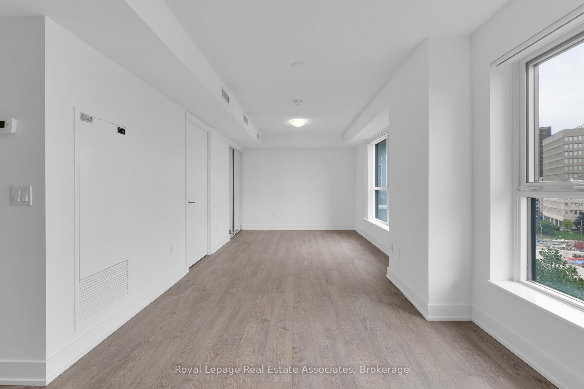 MLS #W12382374 image #1