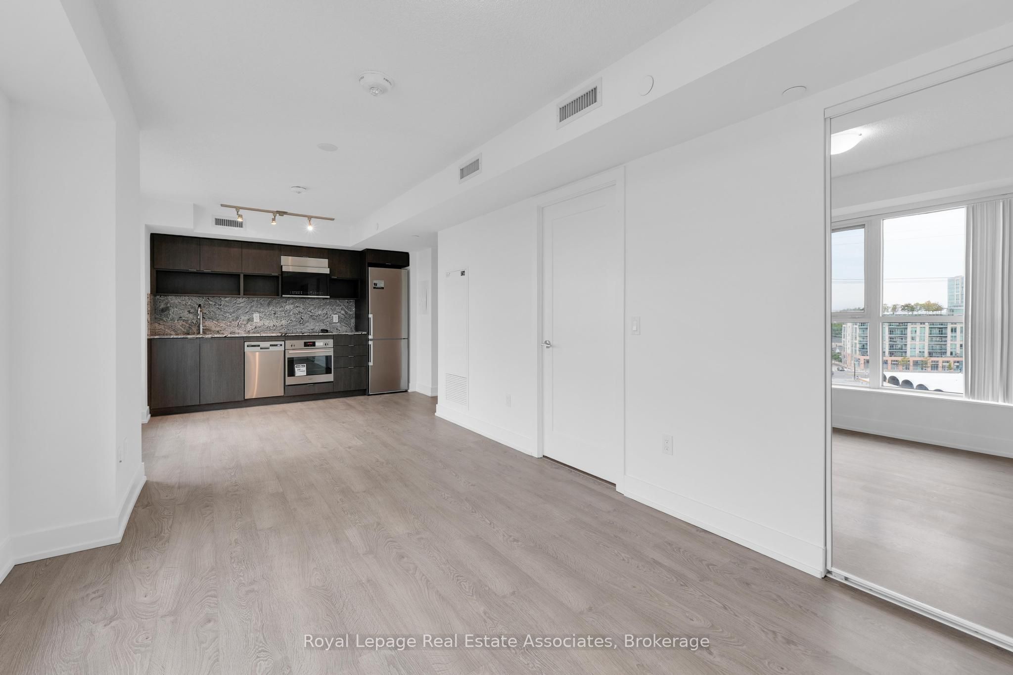 MLS #W12382374 image #12