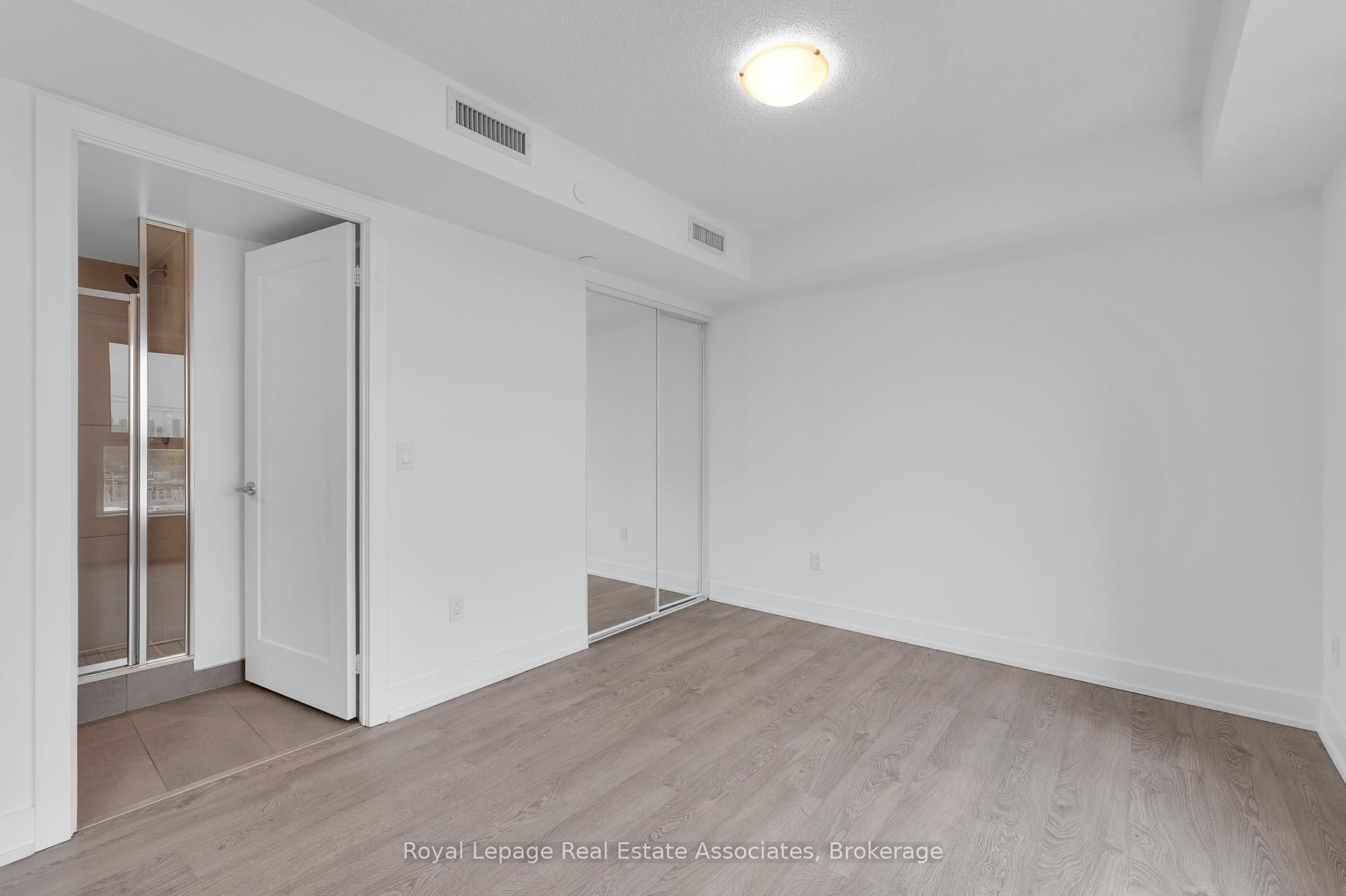 MLS #W12382374 image #13