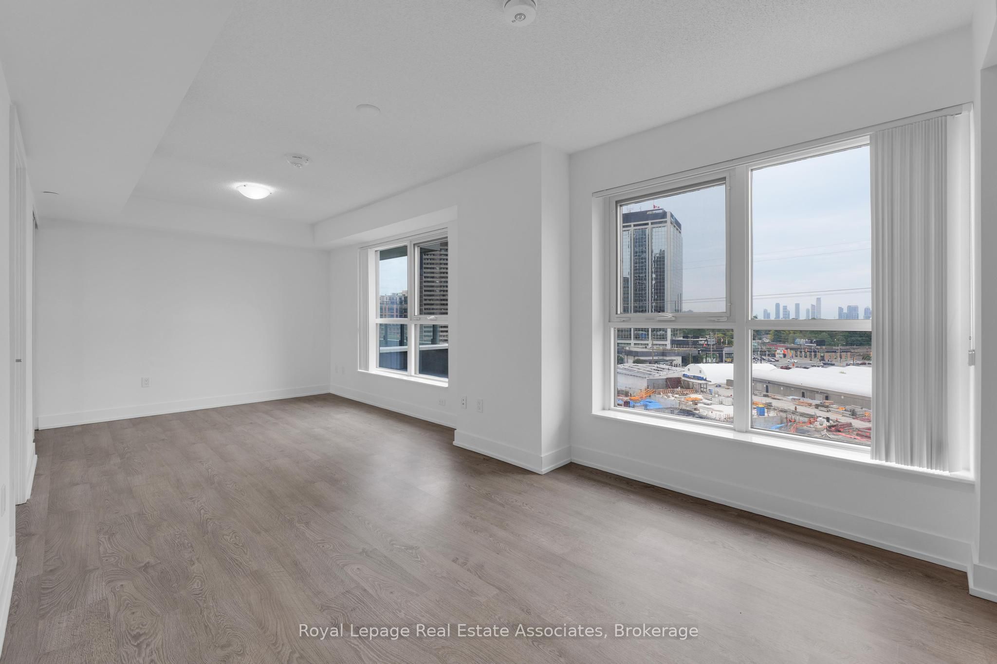 MLS #W12382374 image #8