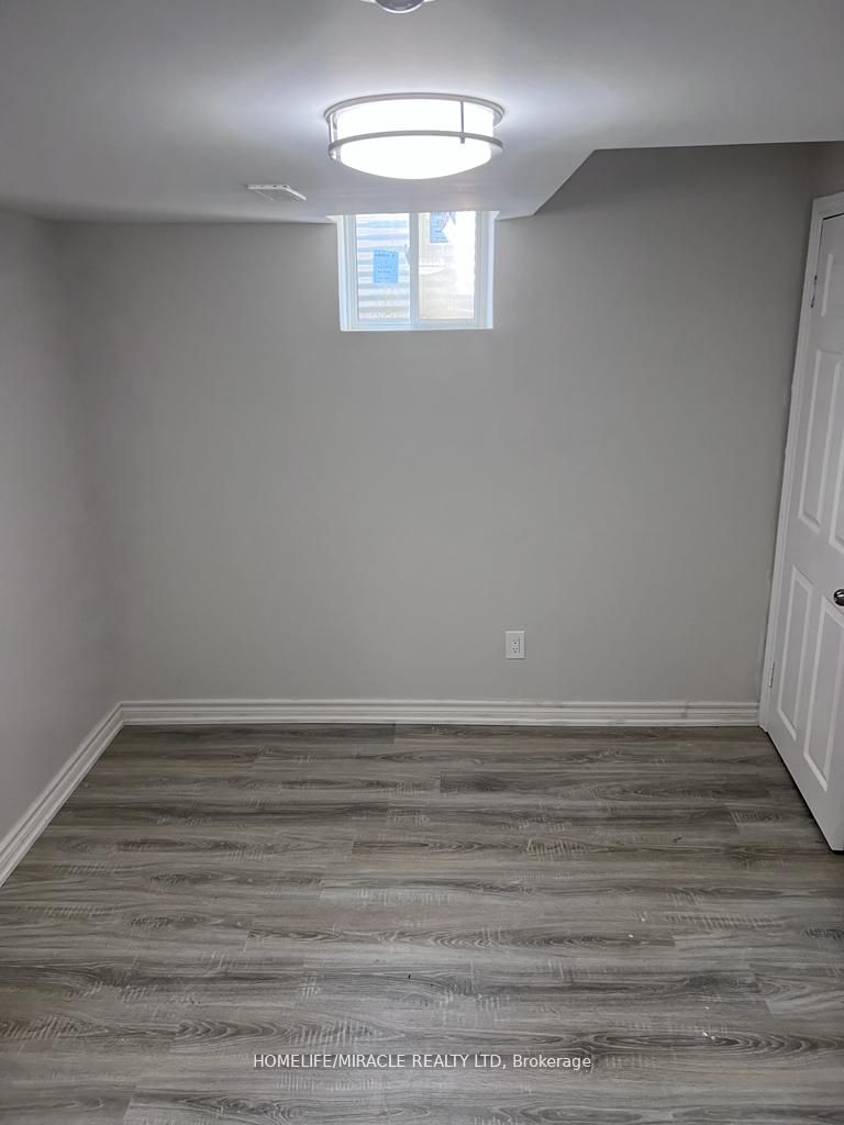 MLS #W12382468 image #16