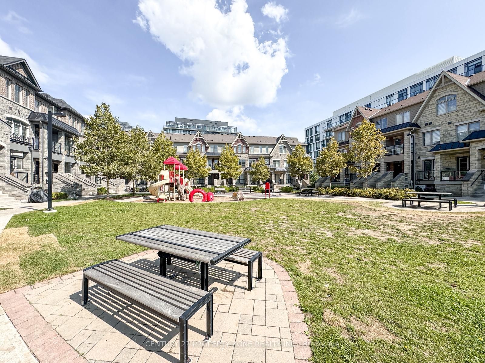 MLS #W12382629 image #23