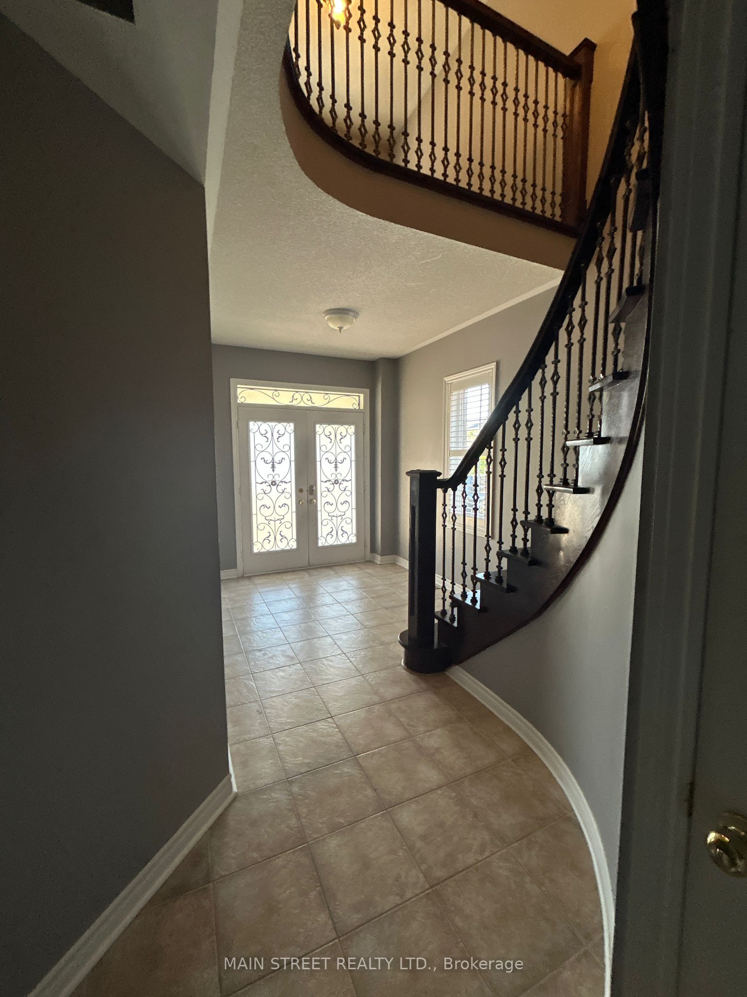 MLS #W12382770 image #1