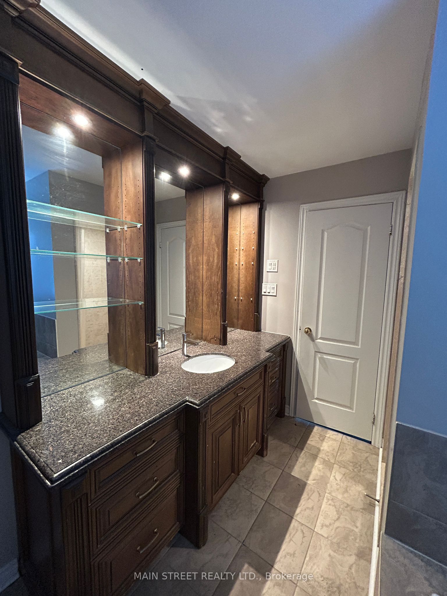 MLS #W12382770 image #21