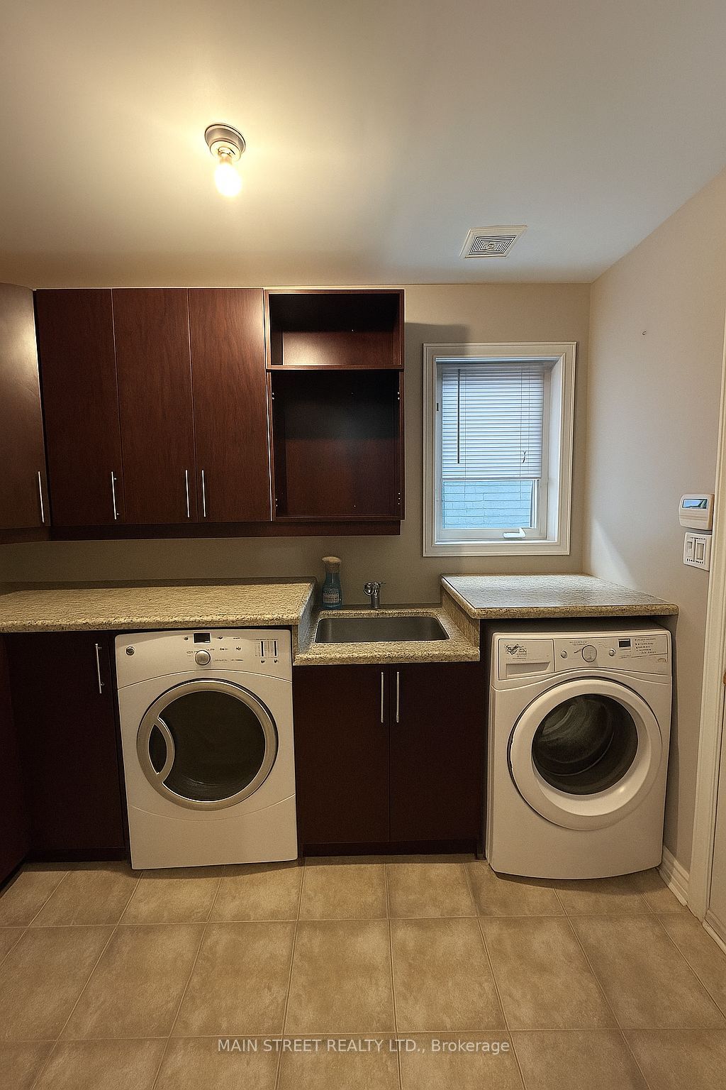 MLS #W12382770 image #9