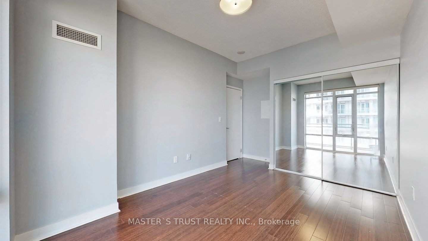 MLS #W12382835 image #10