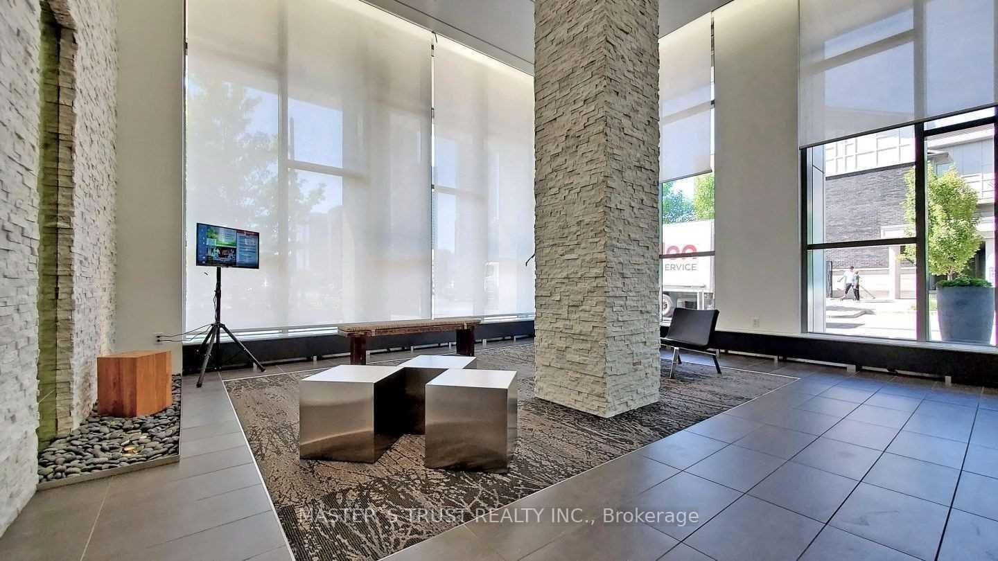 MLS #W12382835 image #2