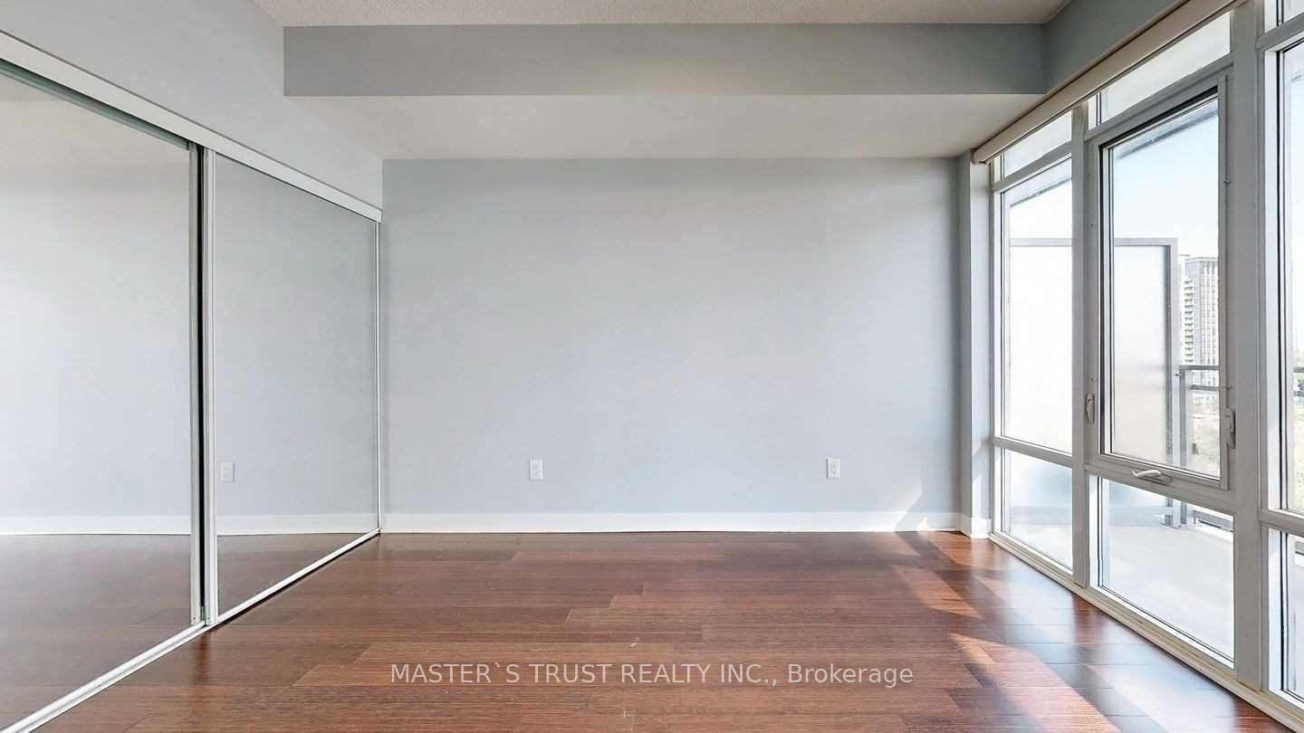 MLS #W12382835 image #9