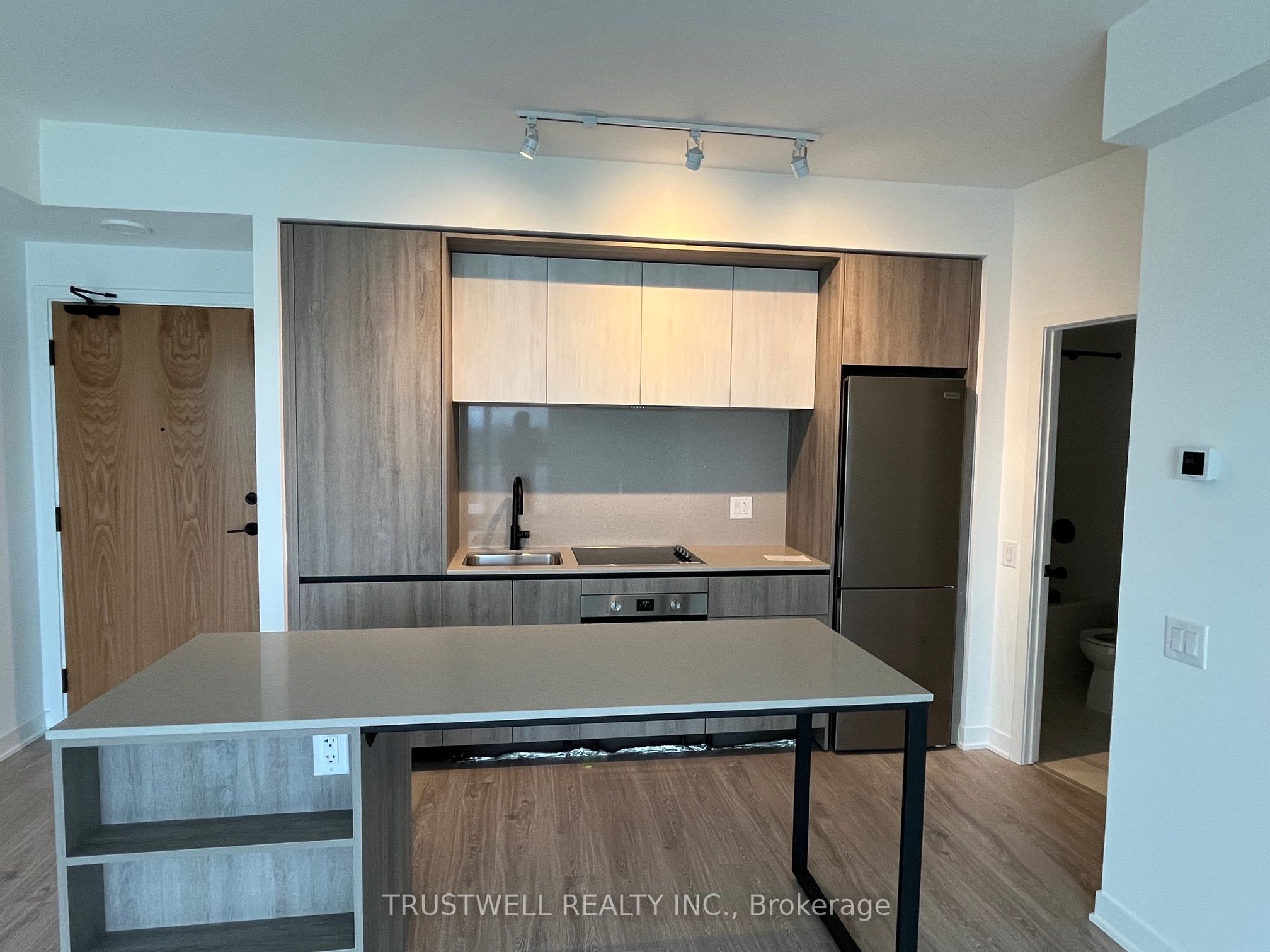 MLS #W12383142 image #8