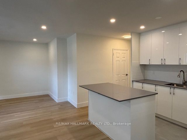 MLS #W12383182 image #3