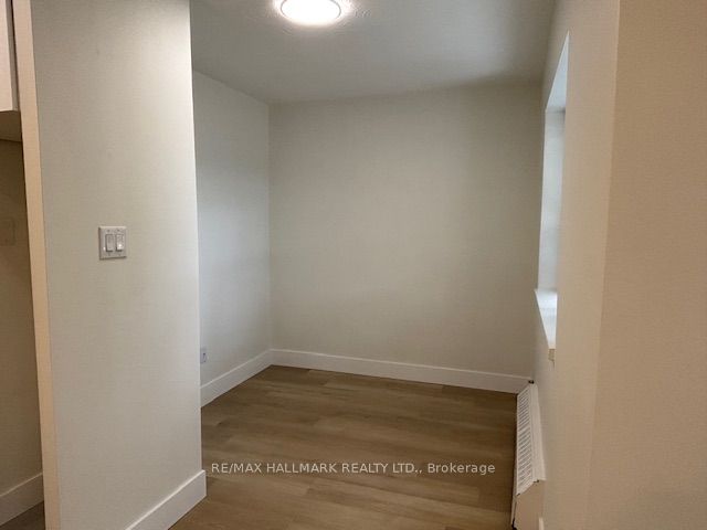 MLS #W12383182 image #4