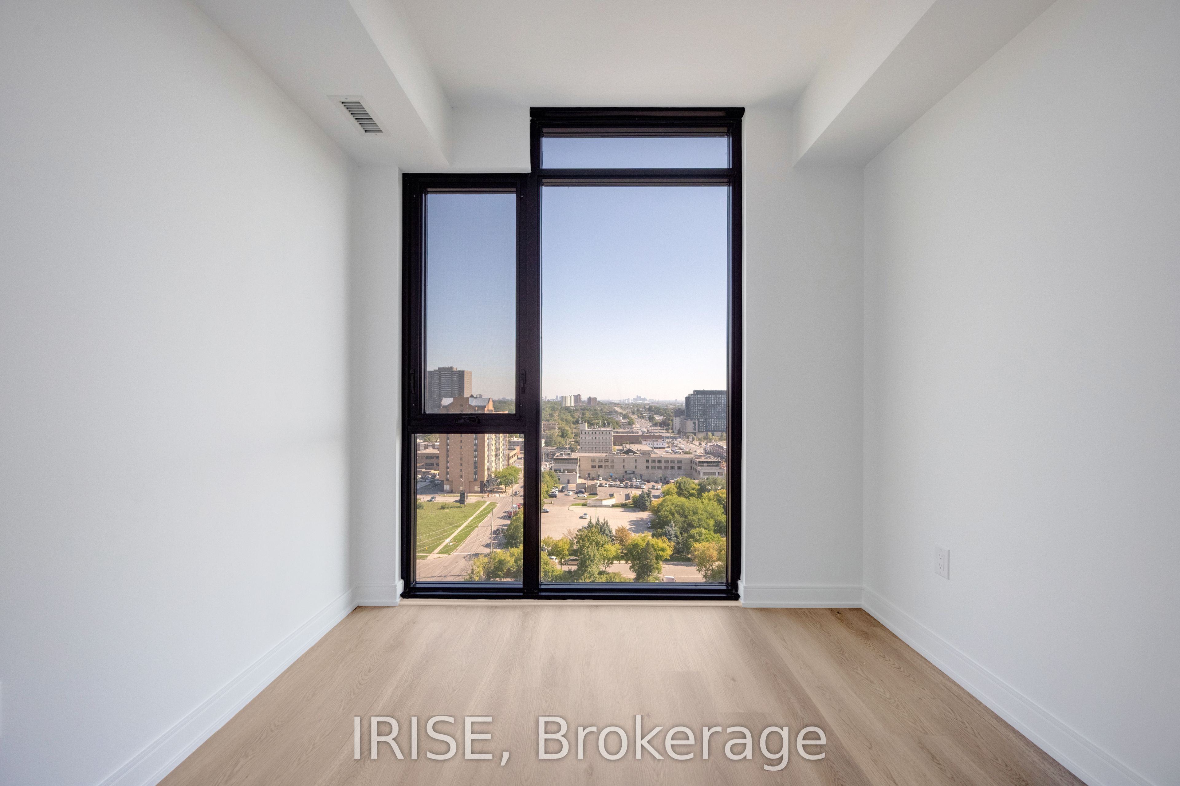 MLS #W12383396 image #8