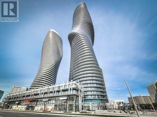 MLS #W12383775 image #1