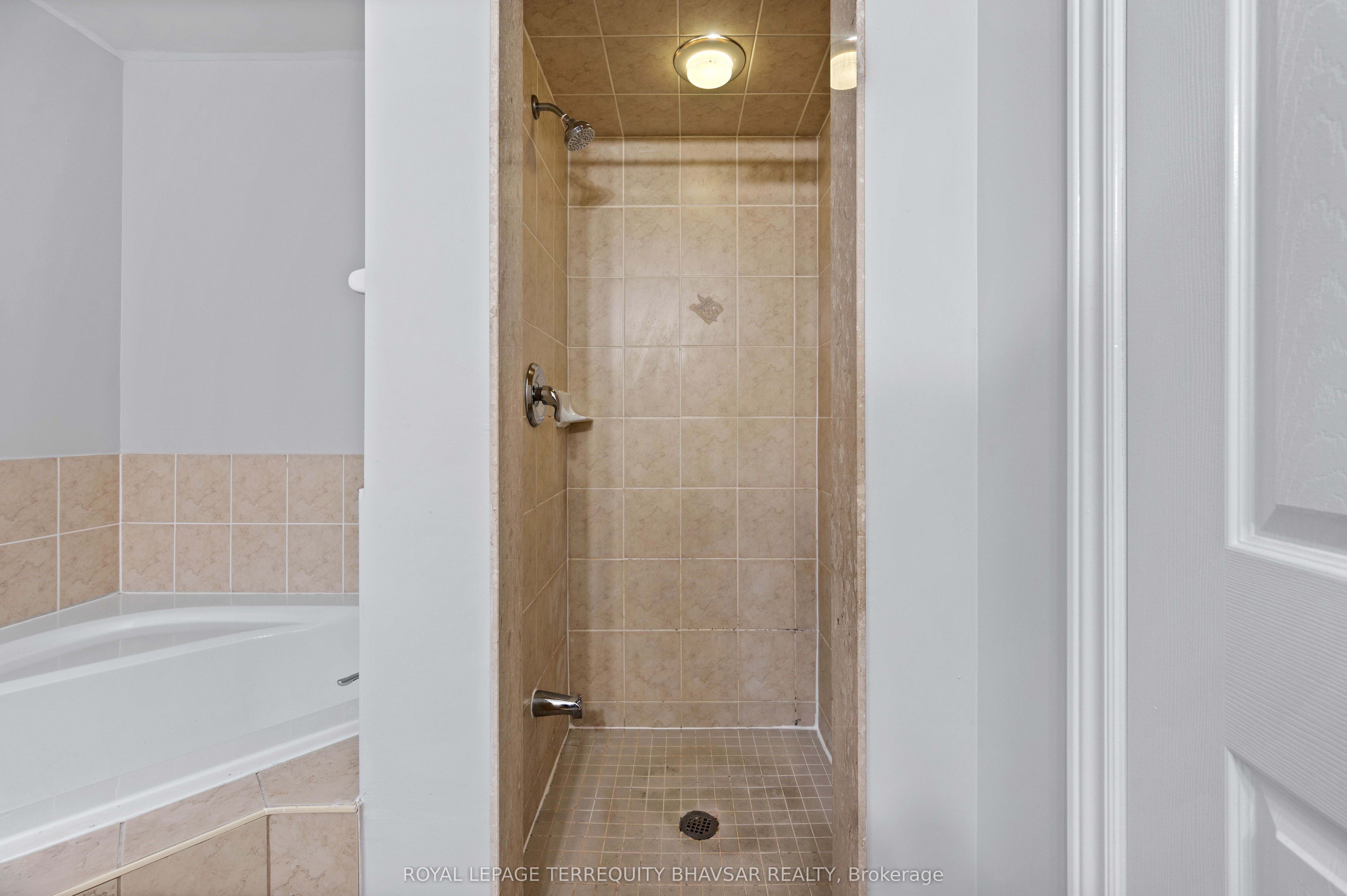 MLS #W12384011 image #29