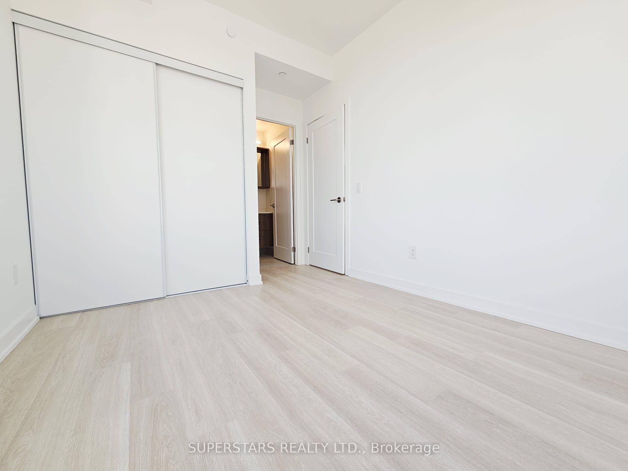 MLS #W12384093 image #13