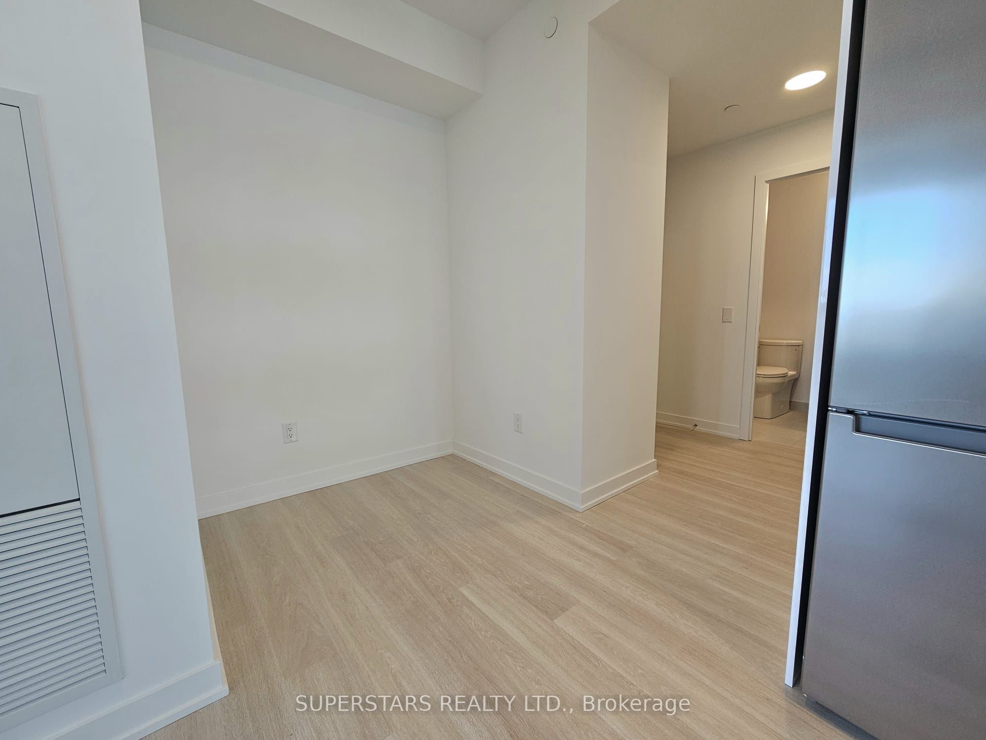 MLS #W12384093 image #4