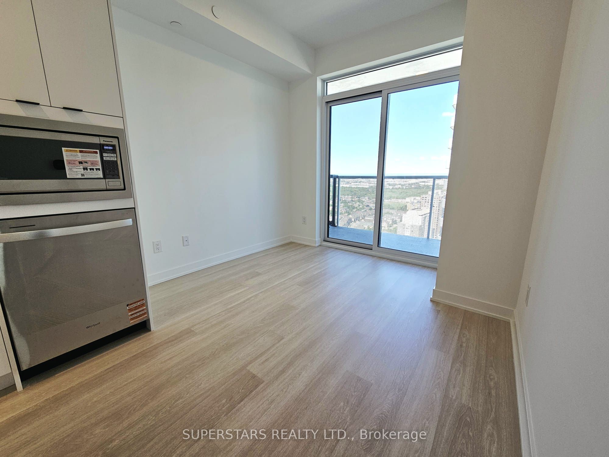 MLS #W12384093 image #8