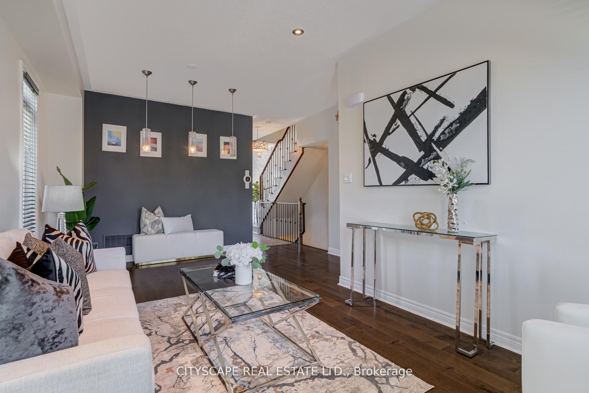 MLS #W12384605 image #13