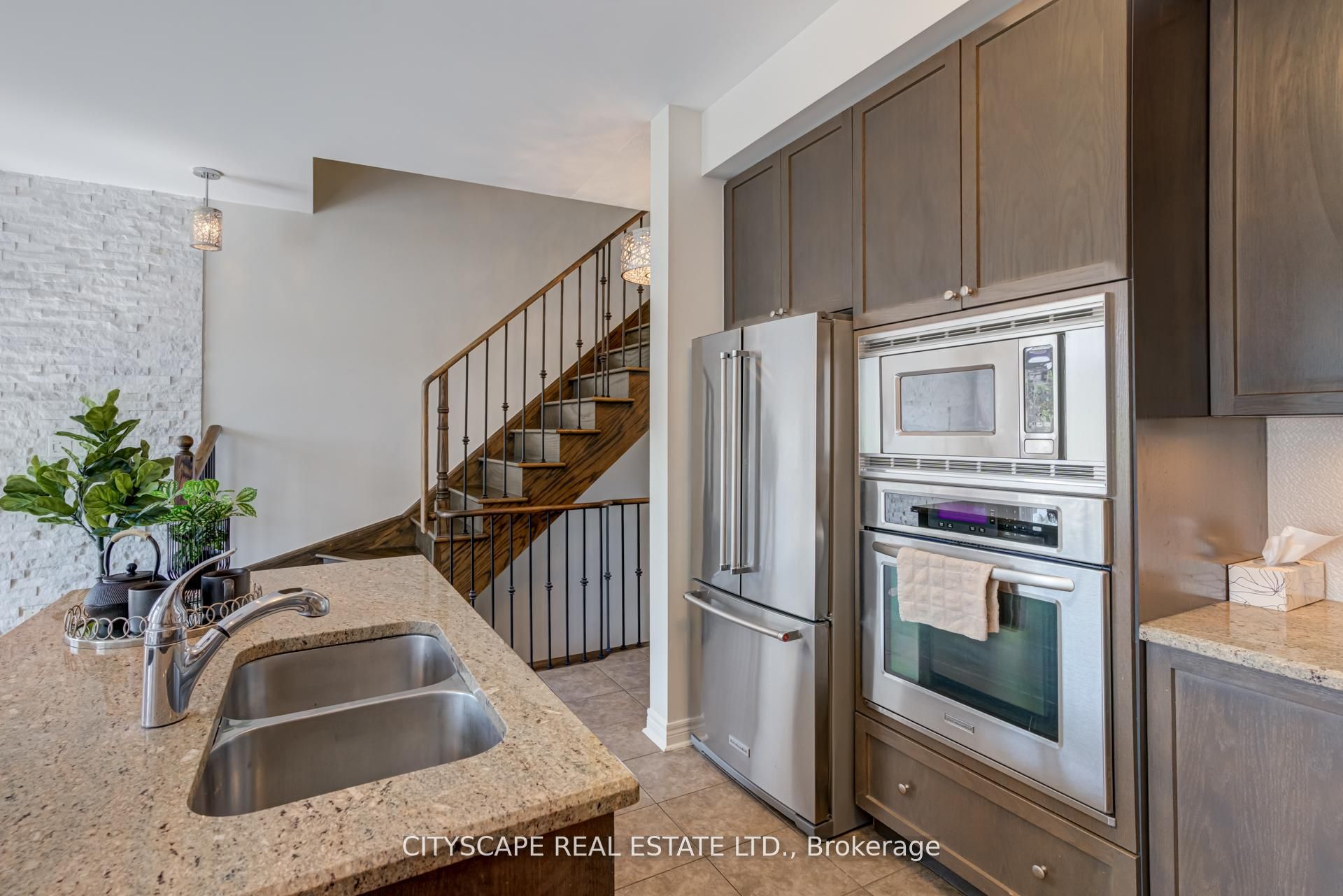 MLS #W12384605 image #17