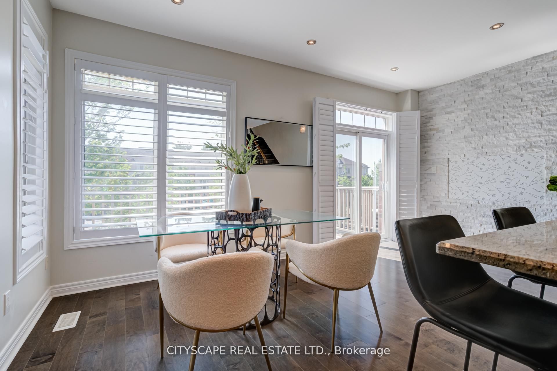 MLS #W12384605 image #22