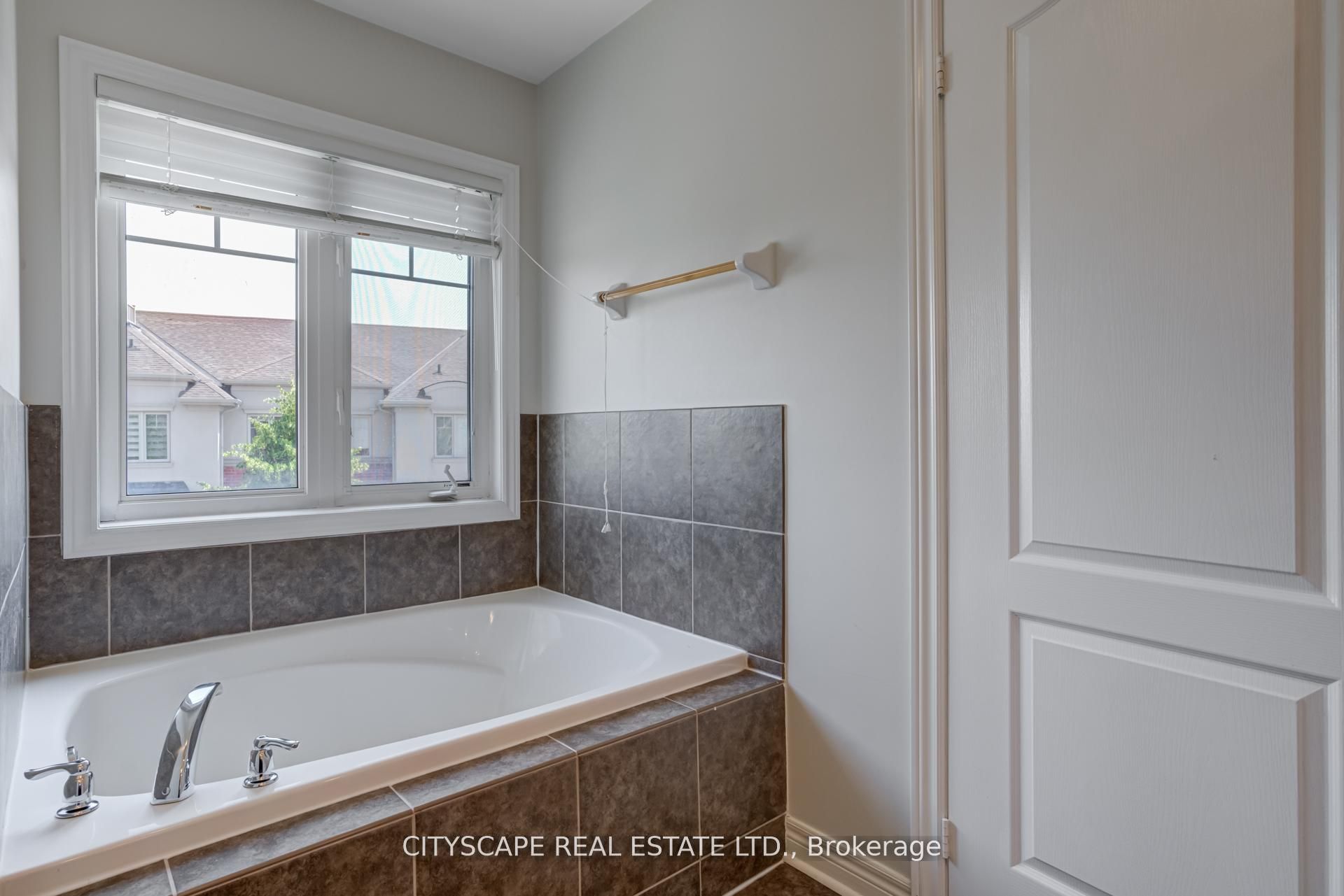 MLS #W12384605 image #34