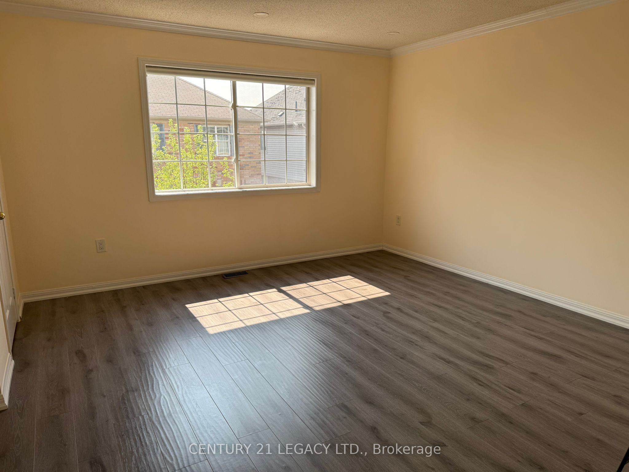 MLS #W12384700 image #5