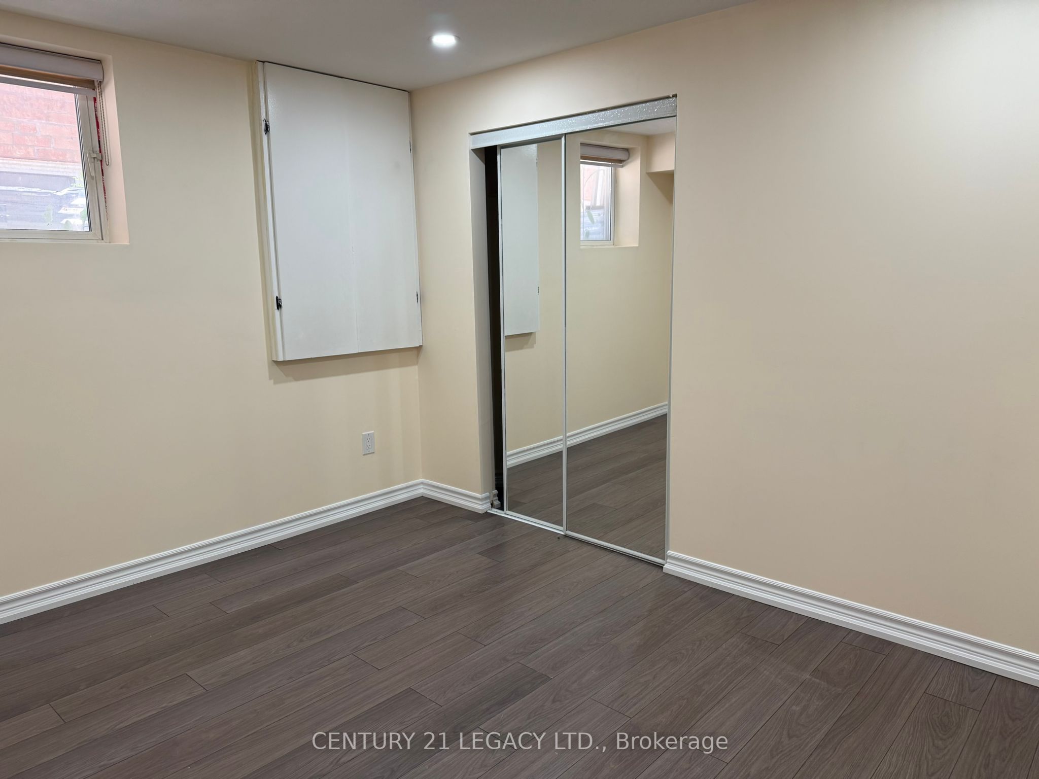 MLS #W12384700 image #9