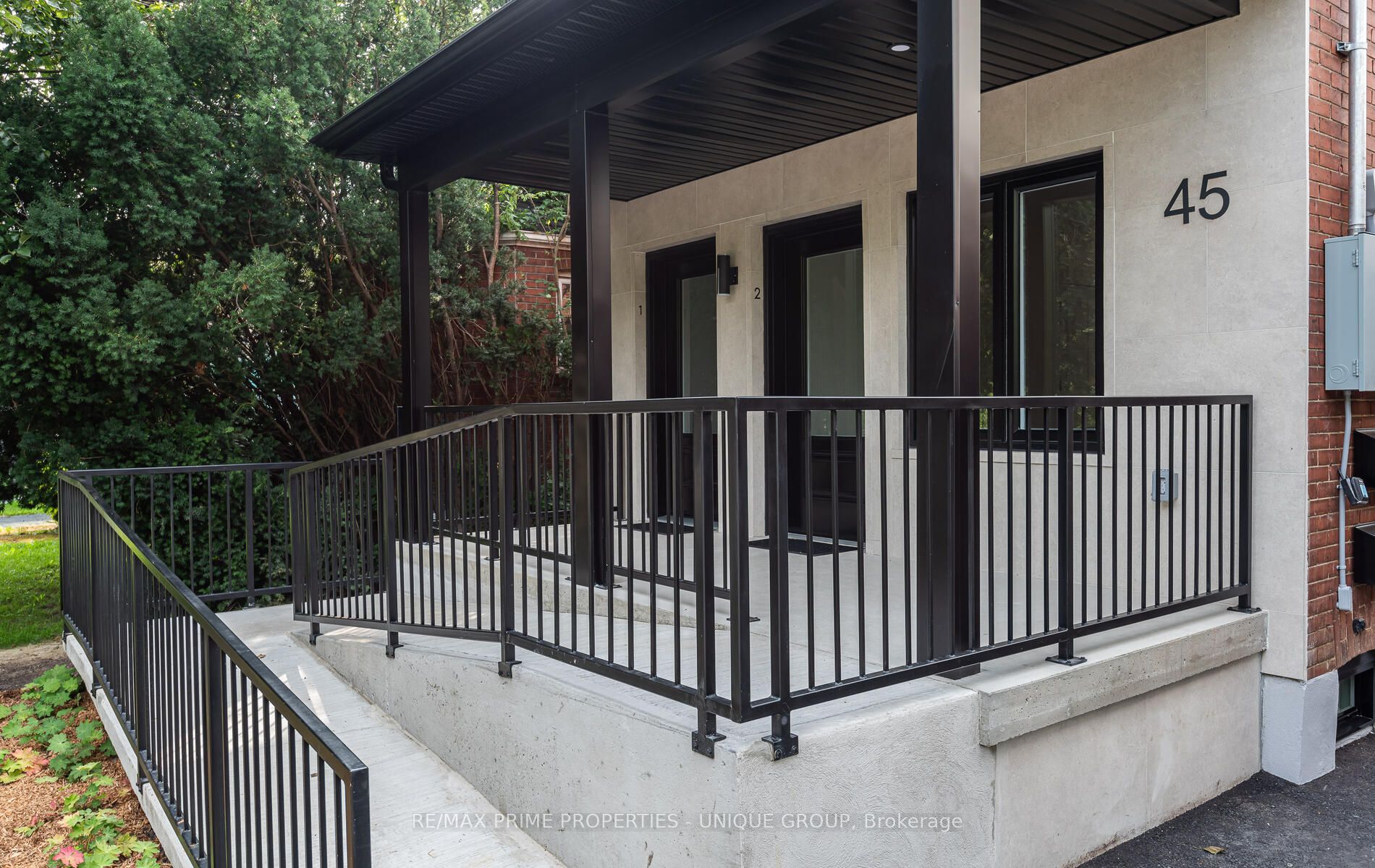 MLS #W12385003 image #2