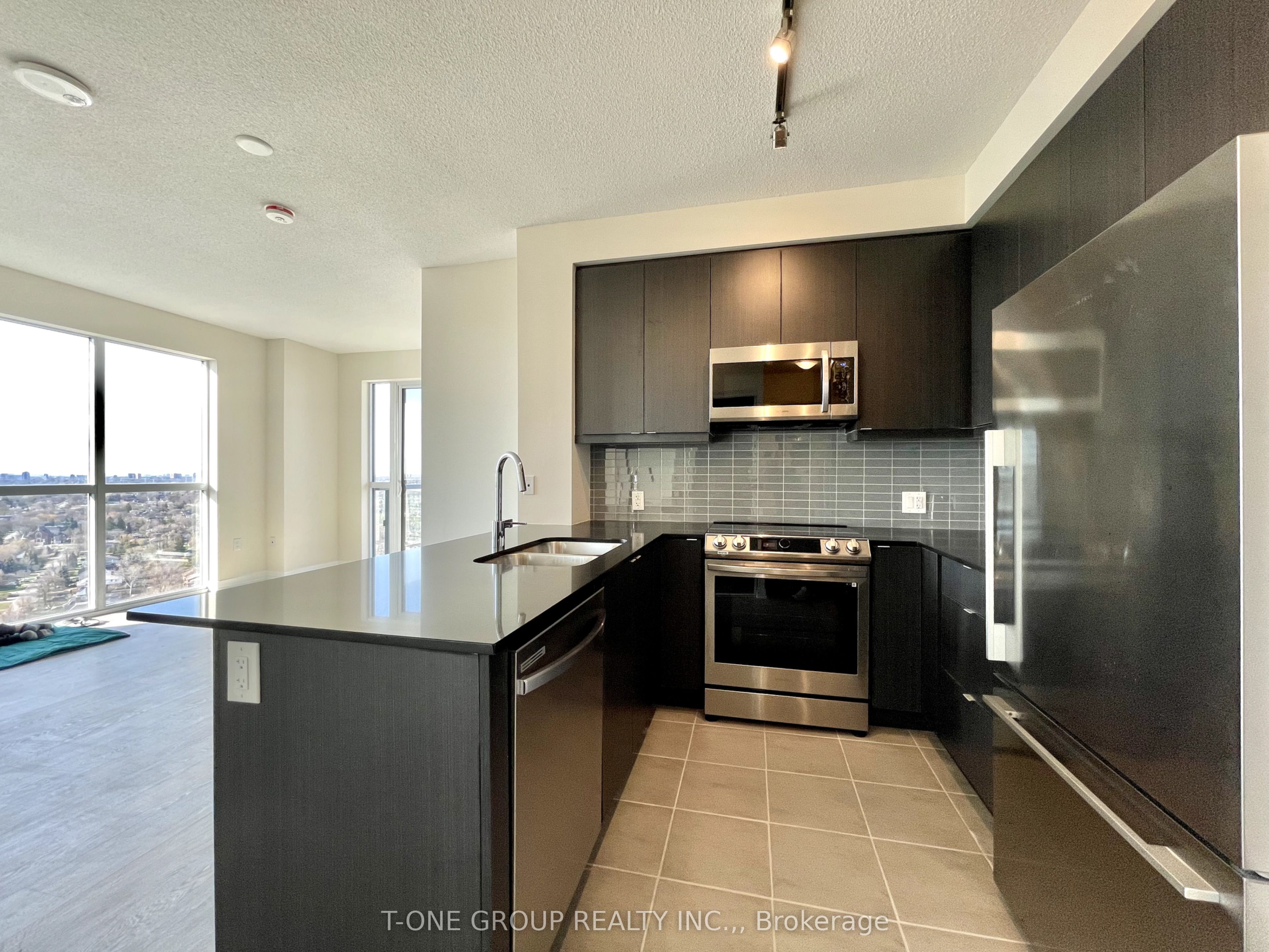 MLS #W12385424 image #1