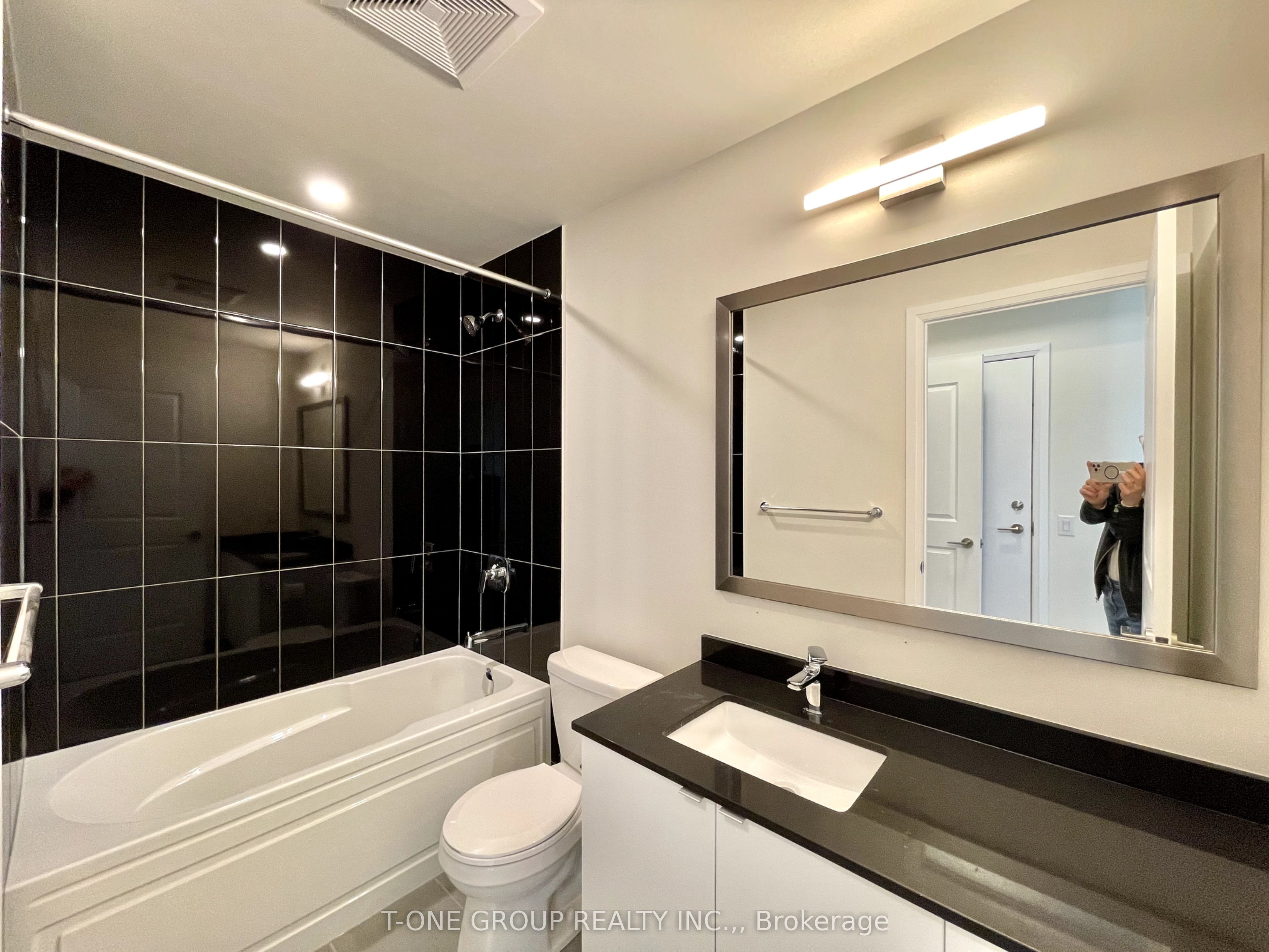 MLS #W12385424 image #10