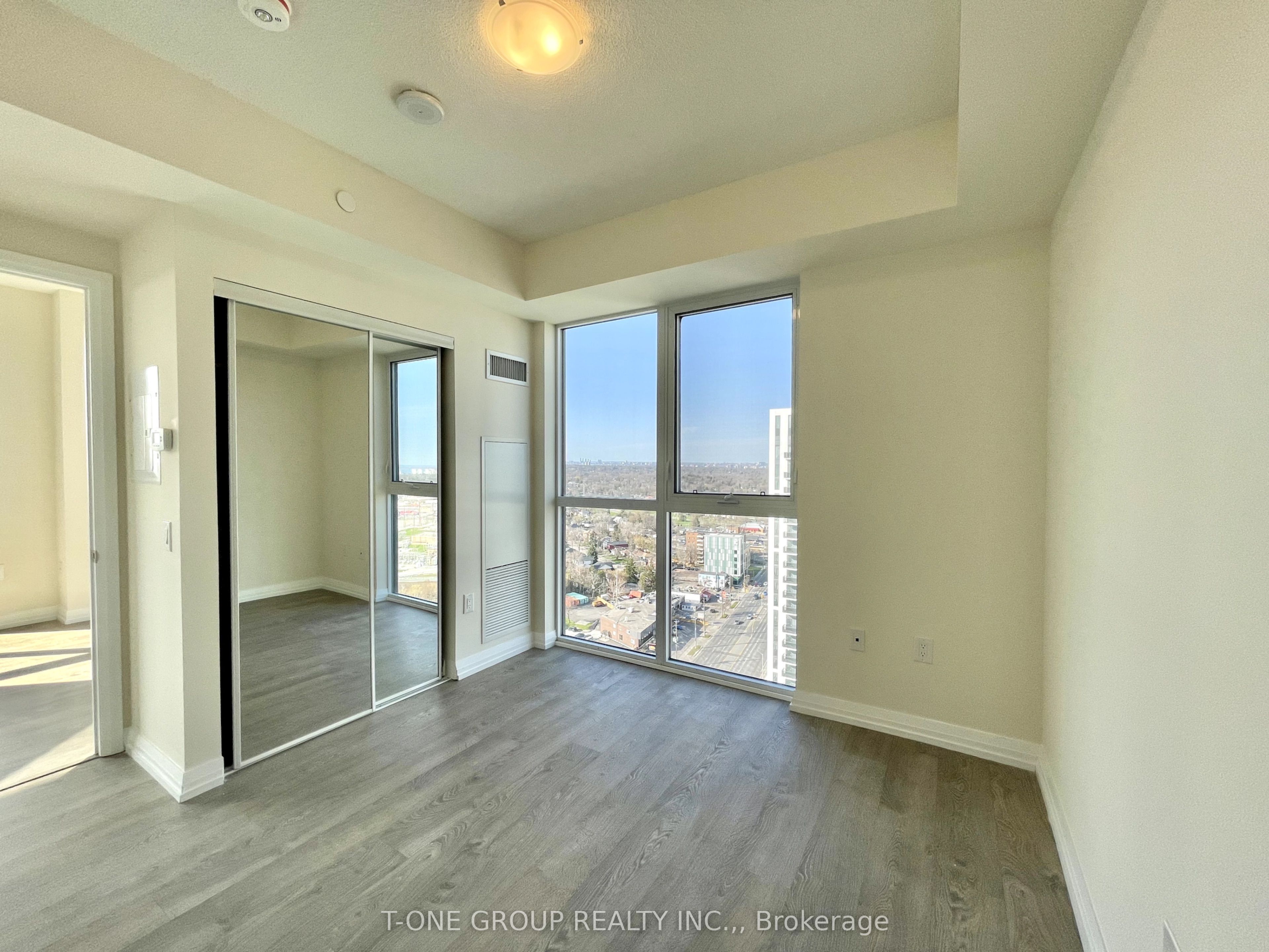 MLS #W12385424 image #8