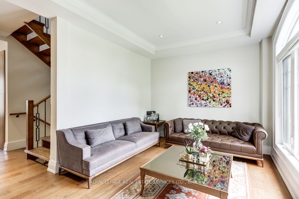 MLS #W12385859 image #6