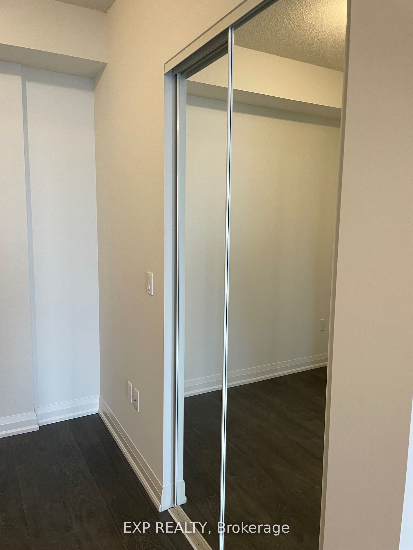 MLS #W12385932 image #8