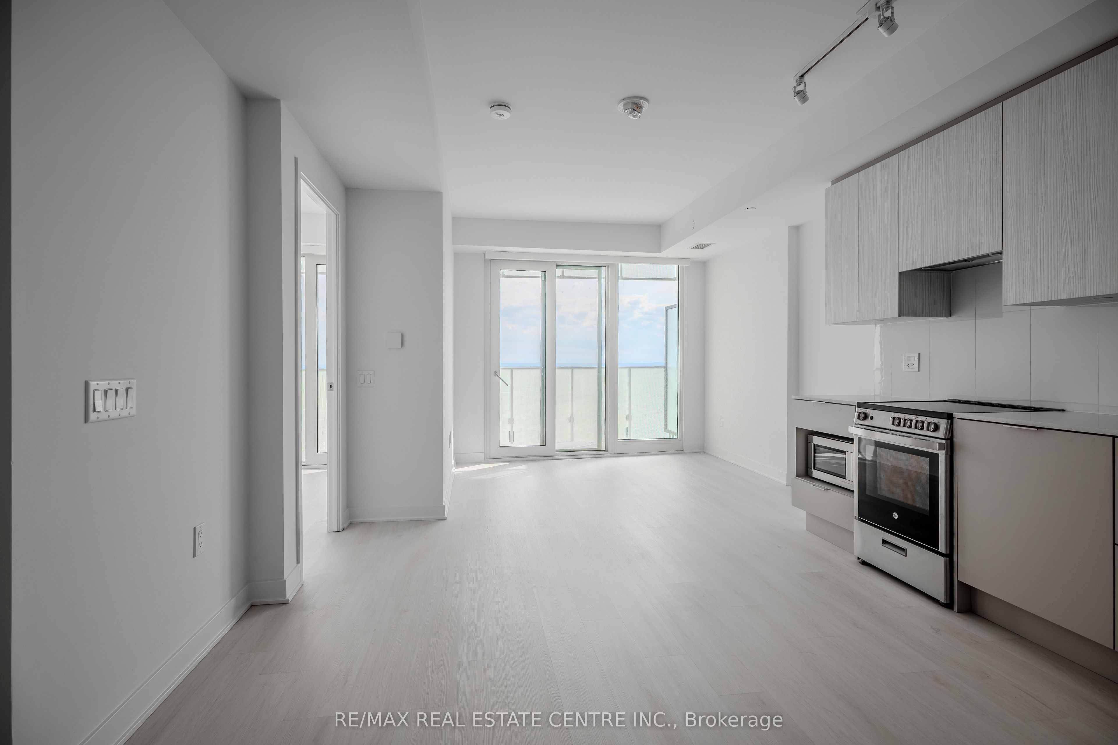 MLS #W12385963 image #4