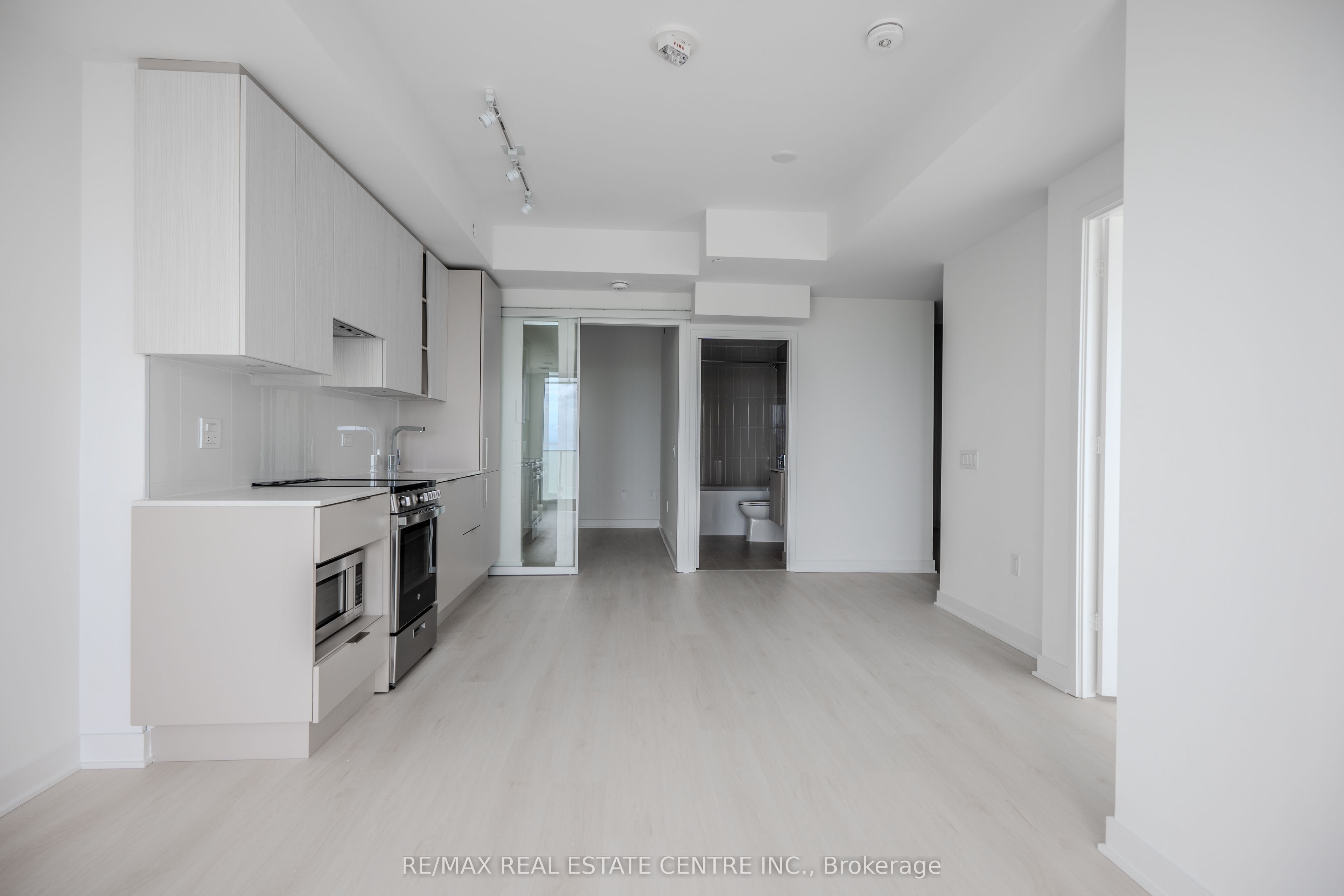 MLS #W12385963 image #8